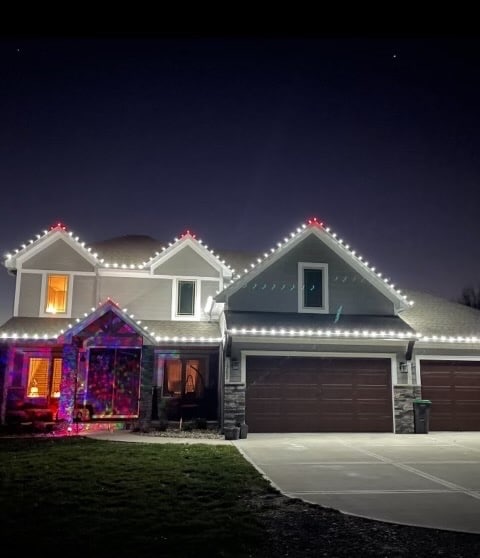 Cutting-Edge-Christmas-Light-Installation16